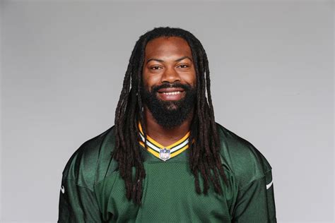 Body Camera Footage Shows Packers Zadarius Smith Handcuffed Put In