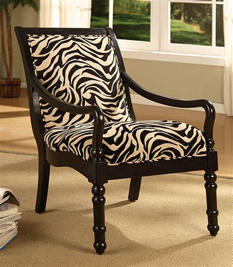These blue print chair are ideal for sitting long hours and watching movies, games, sports, or other activities without feeling uncomfortable. Use Animal Print Ideas to Re-Create a Living Space - KOVI