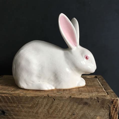 Vintage Ceramic Bunny Rabbit Cotton Ball Holder Table Centerpiece