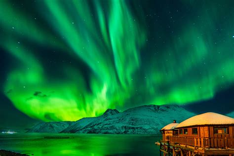 Aurora Borealis In Burfjord Norwegen Foto And Bild World Winter