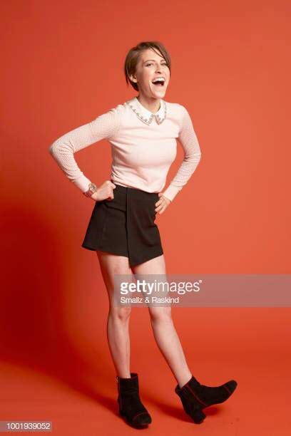 Eden Sher Pictures And Photos Getty Images Eden Sher Girls With