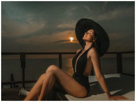 Tara Sutaria Bikini Pictures Bollywood Actress Bikini Photos The Best Porn Website