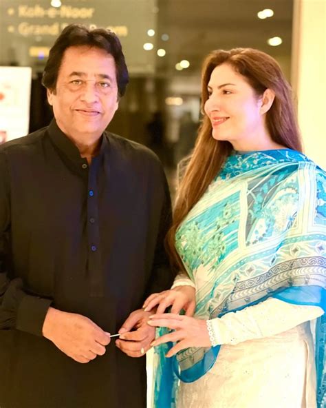 Latest Beautiful Clicks Of Saima With Her Husband Syed Noor And Son