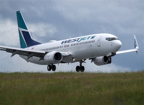 WestJet to refund customers with flights cancelled due to pandemic ...