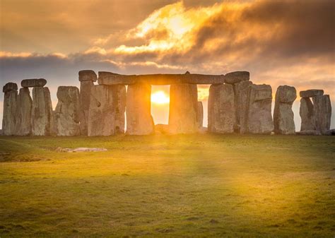 What is winter solstice, which made dec 21 the shortest day of the year? Stonehenge livestream summer solstice event in 2020