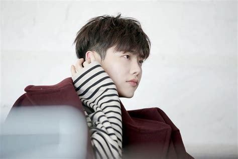 Lee jongsuk is bae mar 08 2018 1:19 pm i personally love all of your drama especially for pinnochio, w & the current drama im watching; Lee Jong Suk Reportedly To Start Filming Upcoming Drama ...