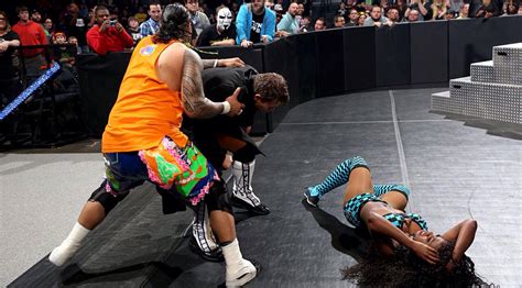 Wwe Divas Champion Nikki Bella With Brie Bella Vs Naomi Jimmy Uso Attacks The Miz
