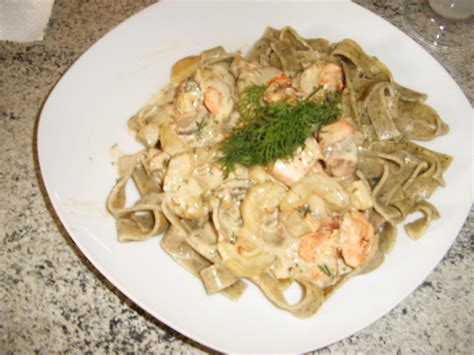 We did not find results for: Lachs-Gurken-Pfanne - Rezept mit Bild - kochbar.de