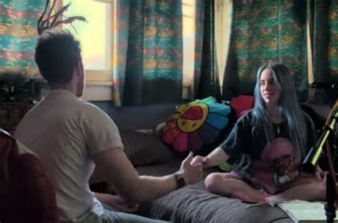 This is the starting point to his apple tv+ documentary, billie eilish: Billie Eilish Documentary: A Tug-of-War With Fame - FASHION - FASHION Magazine
