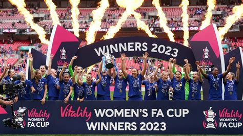 women s fa cup final draws world record crowd as chelsea triumph