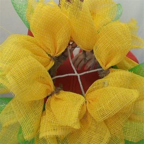Yellow Paper Flower Tutorial | Paper flower tutorial, Burlap flower tutorial, Burlap flower wreaths