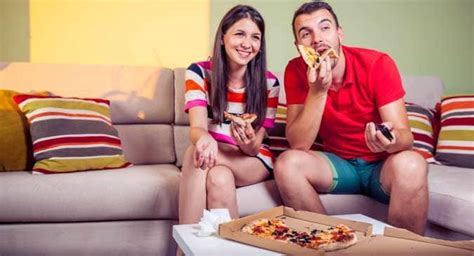 To do bedroom eyes 2017 watch. 4 reasons why you shouldn't watch TV while eating ...
