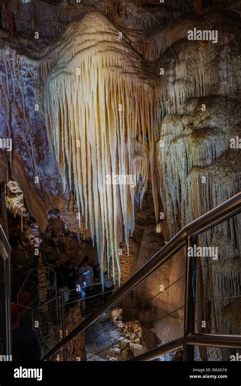 Jenolan Caves Orient Cave Stock Photo Alamy