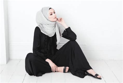 aab joins up with british store debenhams to sell hijabs and modest fashion range british