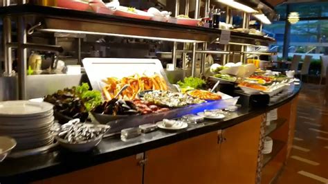 Podeľte sa o svoje zážitky! Semi Buffet Dinner at Le Méridien Cyberport Hong Kong ...