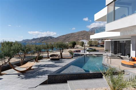 They were first seen by galileo galilei in december 1609 or january 1610. Galilean Moons Villa - Villas in Crete