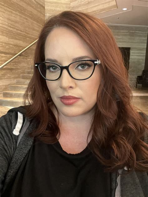 Tw Pornstars Maggie Green Official Twitter Just A Milf In Glasses 🤓 558 Pm 17 Dec 2022