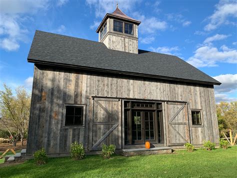 Party Barn On Top Storage Down Below Classic Timber Frame Bank Barn