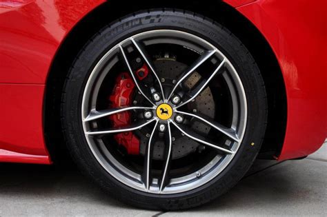 The wheel features official buttons for playstation 4 ('ps', 'share' and 'options') for easy navigation within the playstation 4 interface and in menus of playstation 4 games. Ferrari-488-wheel