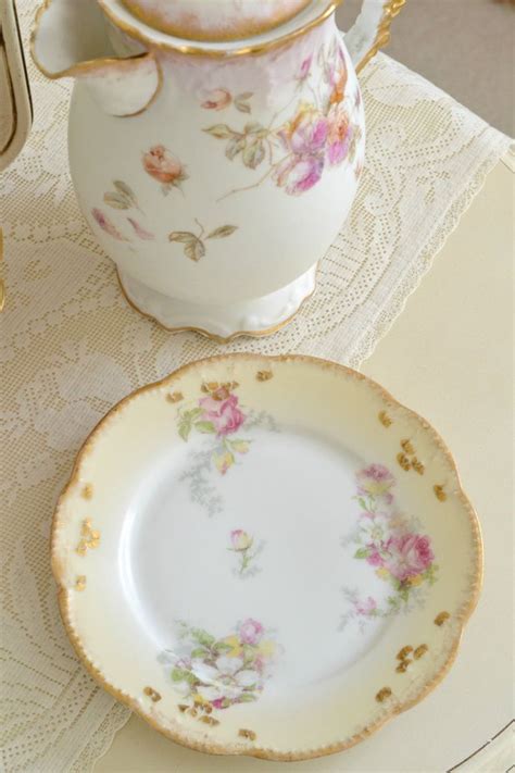 Pin By Pretty In Pink On Pretty China Pretty China Tableware Tea Cups
