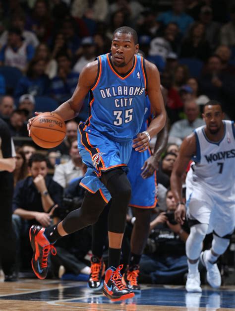 See more ideas about nike zoom, kevin durant shoes, nike. Kevin Durant Wears Nike KD V 'OKC Away' Alternate PE ...