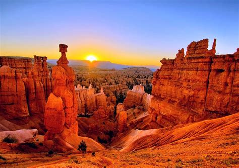 Just as a comment, i refuse the term that people form. Los 10 monumentos más espectaculares de América del Norte