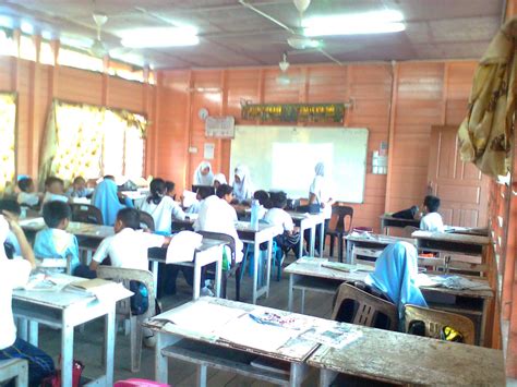 If you want to learn bagaimana mengatakannya dalam bahasa inggeris? LoNgK@i_2U (*_*): Belajar komputer (ICT) dalam kelas ...