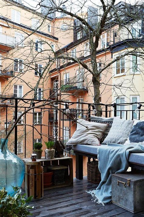 20 Most Cozy Balcony Ideas For Winter Season Homemydesign