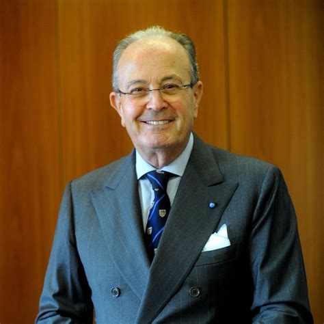Il califfo, o il maestro, non ha mai voluto piegarsi alla normalità delle cose. Franco Ordine biografia: chi è, età, altezza, peso, figli ...