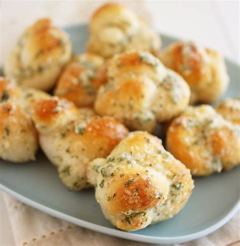 Quick And Easy Garlic Parmesan Knots The Comfort Of Cooking