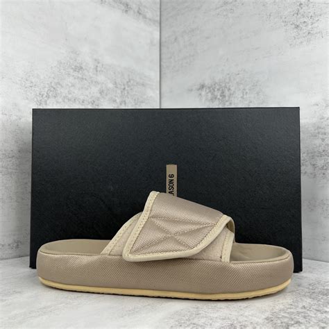 Adidas Yeezy Slippers For Men 993115 7600 Usd Wholesale Replica