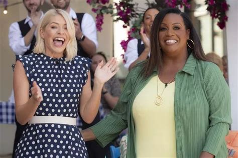 Holly Willoughby Throws Shade At Itv Co Star Over Alison Hammond Sex Jibe Mirror Online