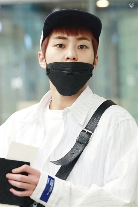 See more ideas about kim min kyung, kim min, pristin. 민석 이렇게 또 하루 힘이 되지요오~~ #xiumin | Kim, Exo