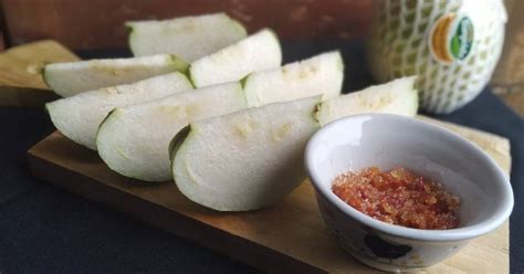 Asinan betawi merupakan kuliner khas jakarta yang sudah ada sejak jaman dahulu kala. 264 resep jambu kristal enak dan sederhana - Cookpad