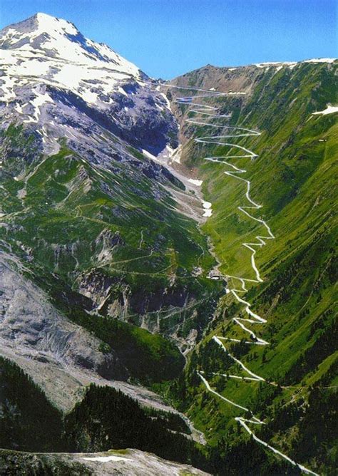 The 6 Craziest Roads In The World Dangerous Roads Places To Travel