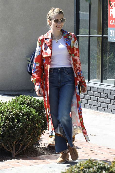 Let our team of talented artists and educators take care of any and all of your hair needs. EMMA ROBERTS Leaves a Hair Salon in Los Angeles 09/11/2018 ...