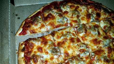 Pizza Quixote Review Rosatis Authentic Chicago Pizza Bloomington Il