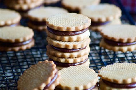 Biscuits Sabl S Fourr S Au Chocolat Noisettes Les Recette De A Z