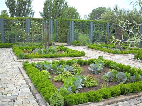 17 Small Vegetable Garden Design Ideas You Gonna Love Sharonsable