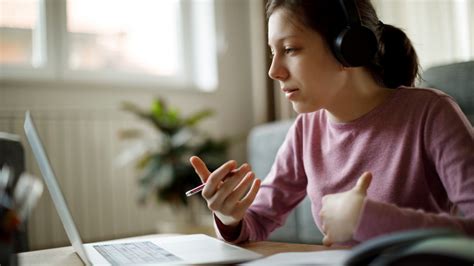Best Practices For Distance Learning To Support Students Who Learn And Think Differently