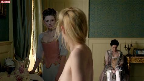 Naked Holli Dempsey In Harlots