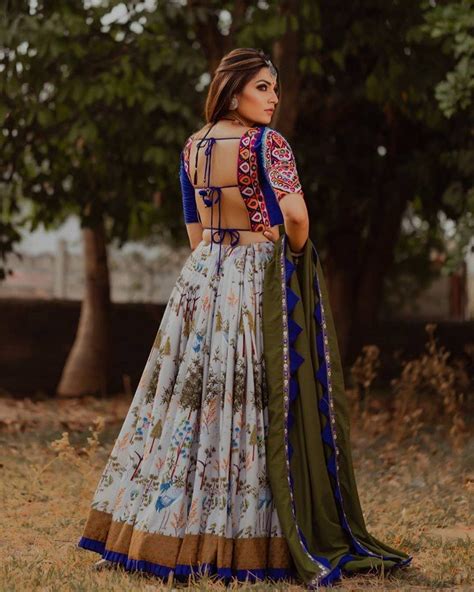 Best Pick For Navaratri 2019 Navratri Dress Trendy Blouse Designs