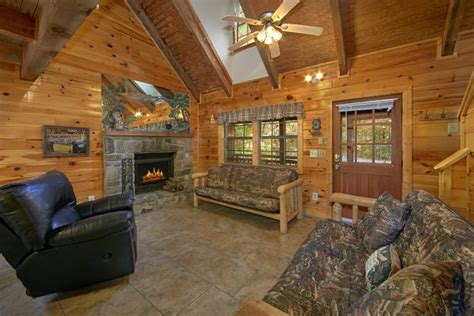 These spacious cabins sleep from 6 to 10 people, are fully furnished and offer a wide variety of amenities. Wolves Den | 3 Bedroom Cabin | Cabins USA Gatlinburg