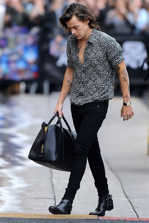 Read how this was uncovered here. Harry Styles' Style Harry Styles Street Style Harry Styles ...