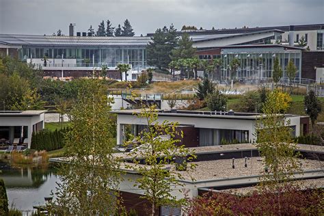 Obendrauf haben sie als geinberg5 gast zutritt zur gesamten world of wellness des. Therme Geinberg Foto & Bild | world, oberösterreich ...