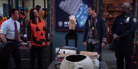 Every Brooklyn Nine Nine Halloween Heist Episode Ranked