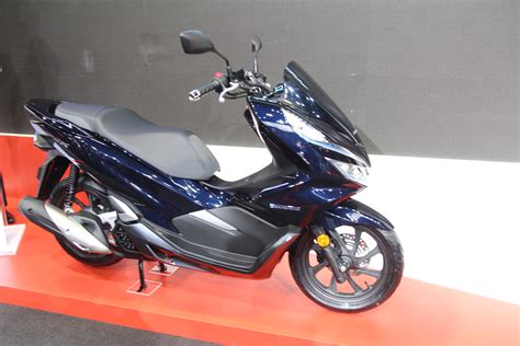 Singapore, philippines and thailand, competing with yamaha nvx 155 and nmax has attracted the attention of many motorcycle enthusiasts around the. Boon Siew Honda telah melancarkan 3 model 2019 • Motoqar