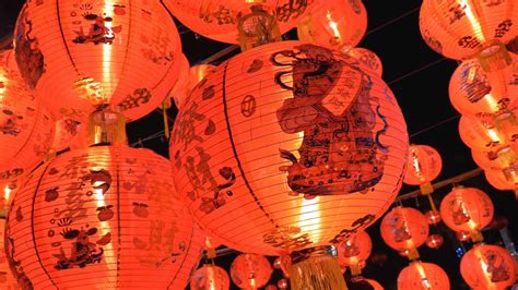 4k Chinese Paper Lanterns In The Night On Chinese New Year Celebration Stock Video Footage