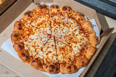 We Tried Pizza Huts Bacon And Cheese Stuffed Crust Pizza — Heres The