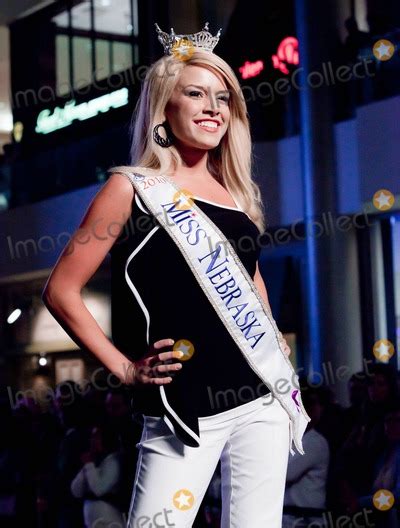 Photos And Pictures Teresa Scanlan 17 Miss Nebraska Wins The Title